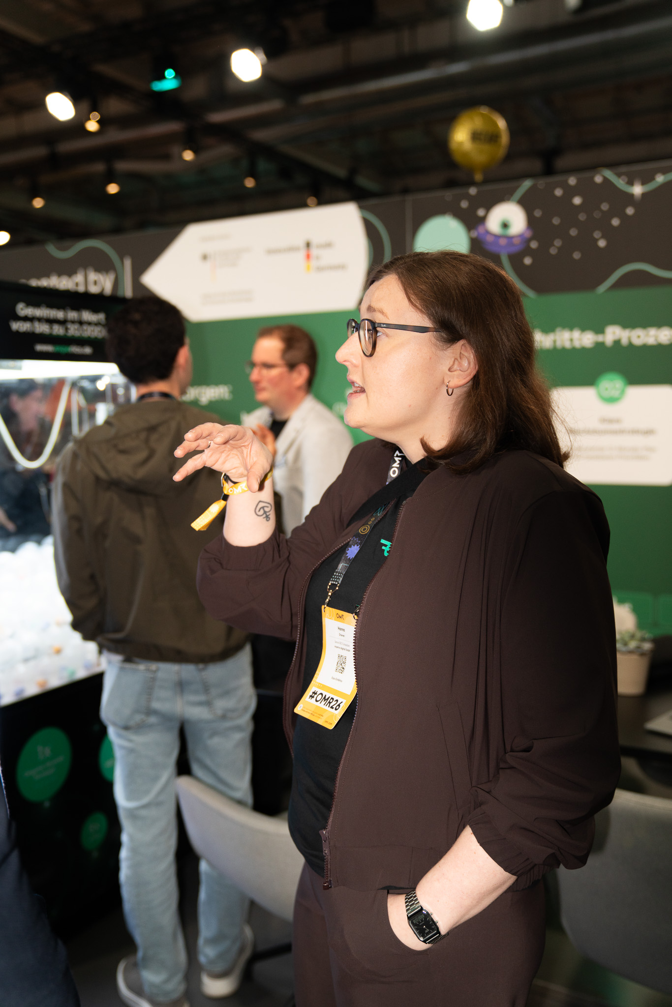 Hanna Driever am OMR-Stand